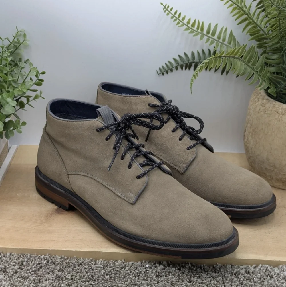 Cole Haan Men's Size 10M Roundhill Grand Chukka Heeled Water Resistant Boots ***